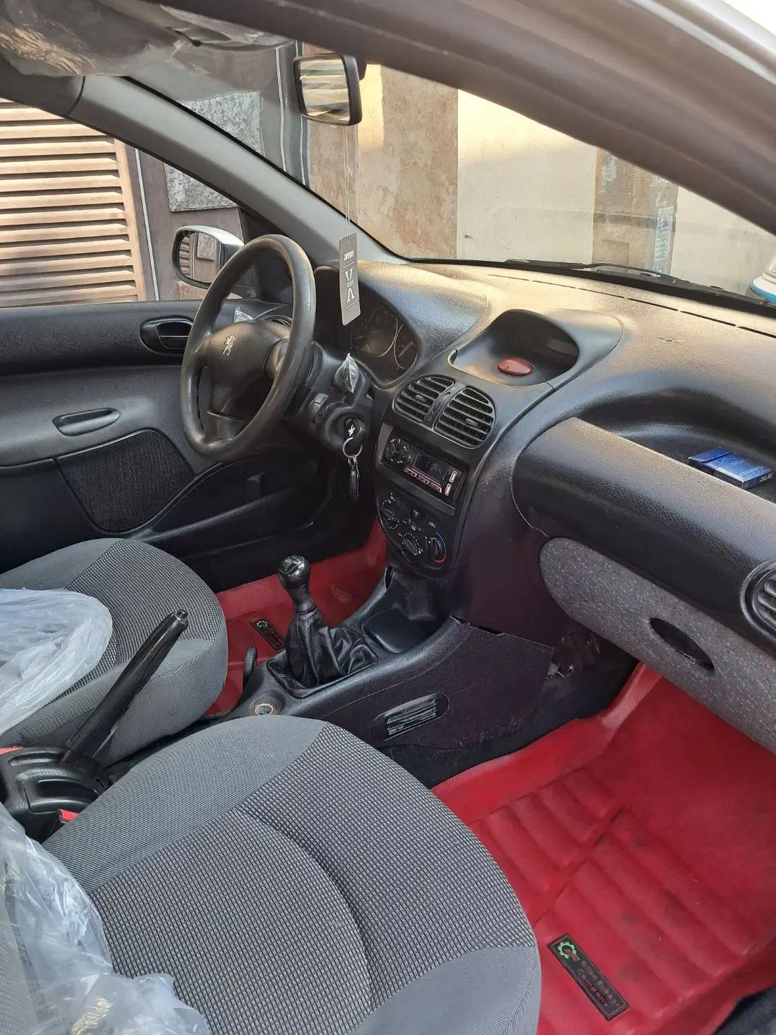 پژو ۲۰۶ تیپ ۲ نقره ای|خودرو سواری و وانت|کرج, کمالشهر|دیوار