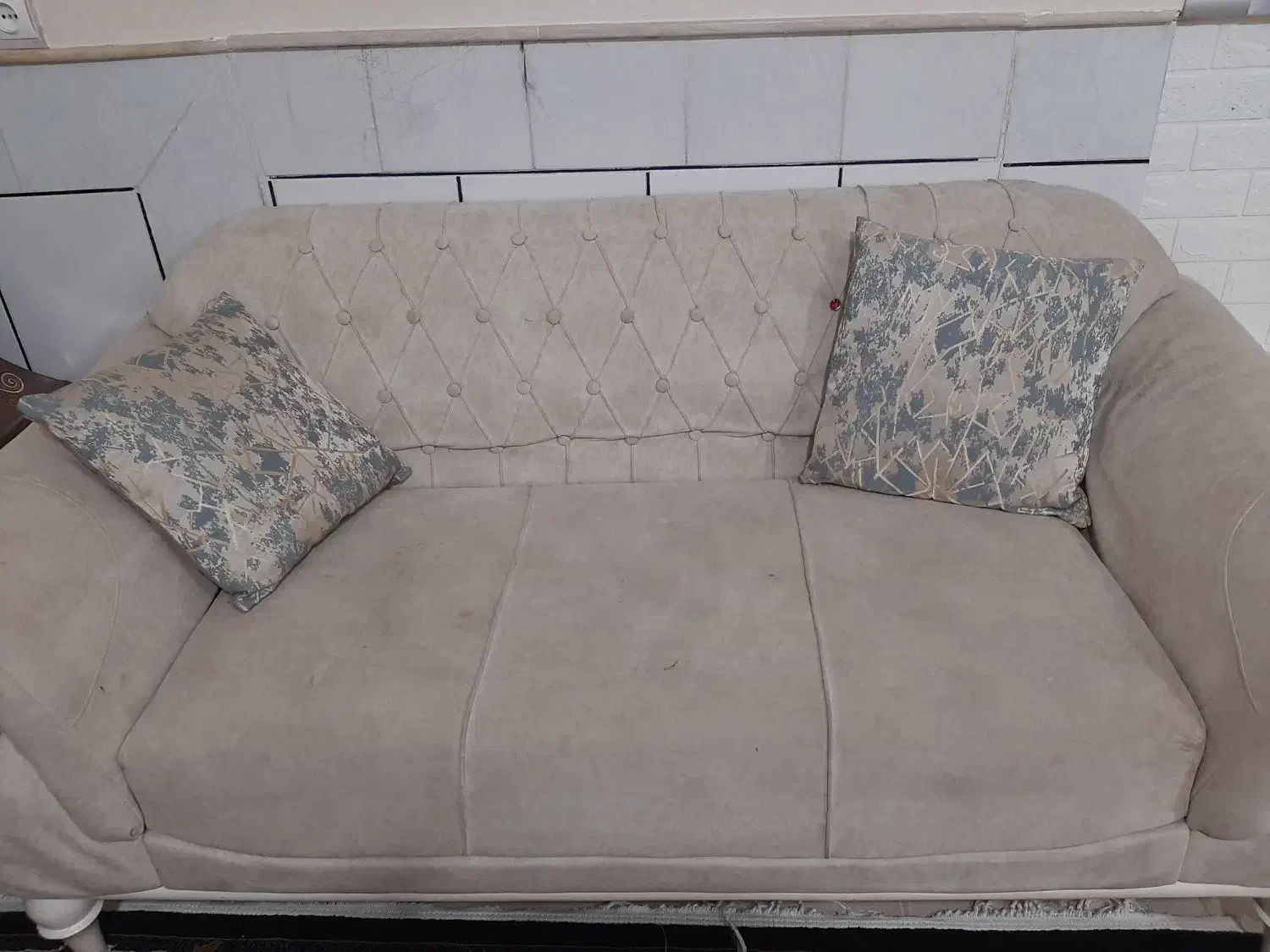 یک دست مبل هفت نفره|مبلمان خانگی و میز عسلی|تهران, شهرک ولیعصر شمالی|دیوار