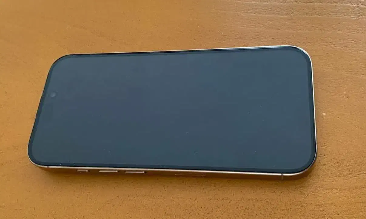 آیفون ۱۶ پرومکس۲۵۶گیگ ZAAرجیستر شده شرکتی در حد نو|موبایل|ارومیه, |دیوار