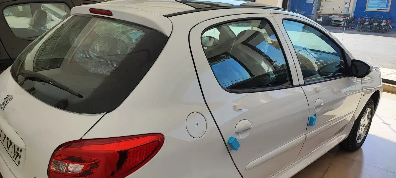 207 پانا دنده نقدی تحویل آنی|خودرو سواری و وانت|کمیجان, |دیوار