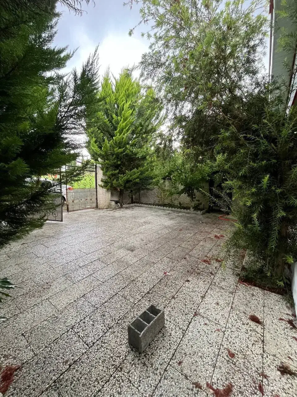 ویلا 208 متری شهرک با نگهبانی همکف دوخواب|فروش خانه و ویلا|رشت, شالکو|دیوار