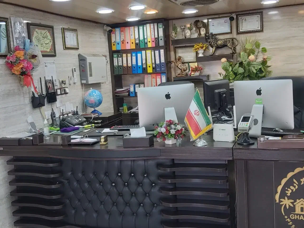 به دو نفر کارمند آقا یا خانم نیارمندیم|استخدام اداری و مدیریت|خرمشهر, |دیوار