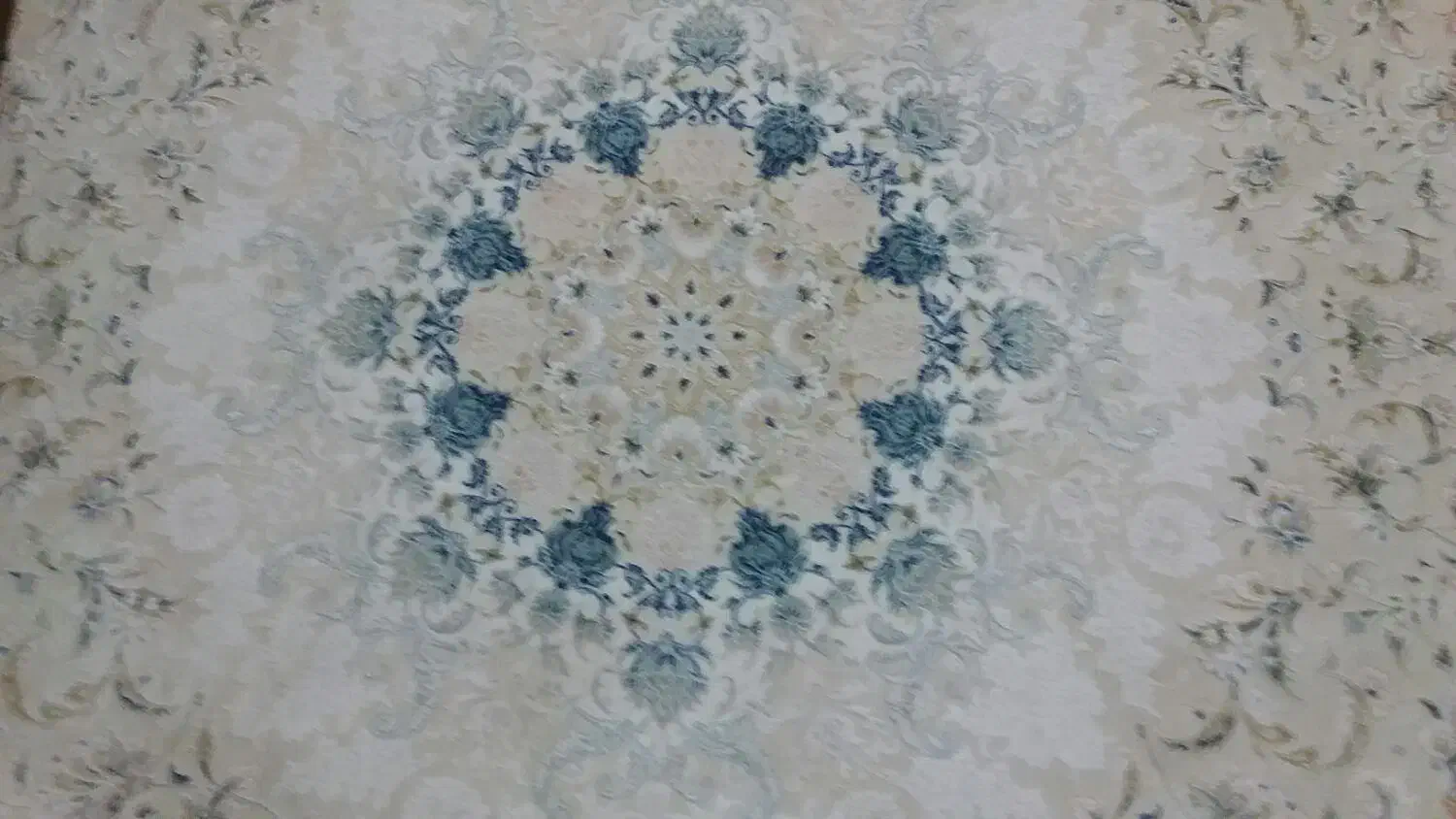 یک فرش نه متری درحدنوشسته شده|فرش|تاکستان, |دیوار