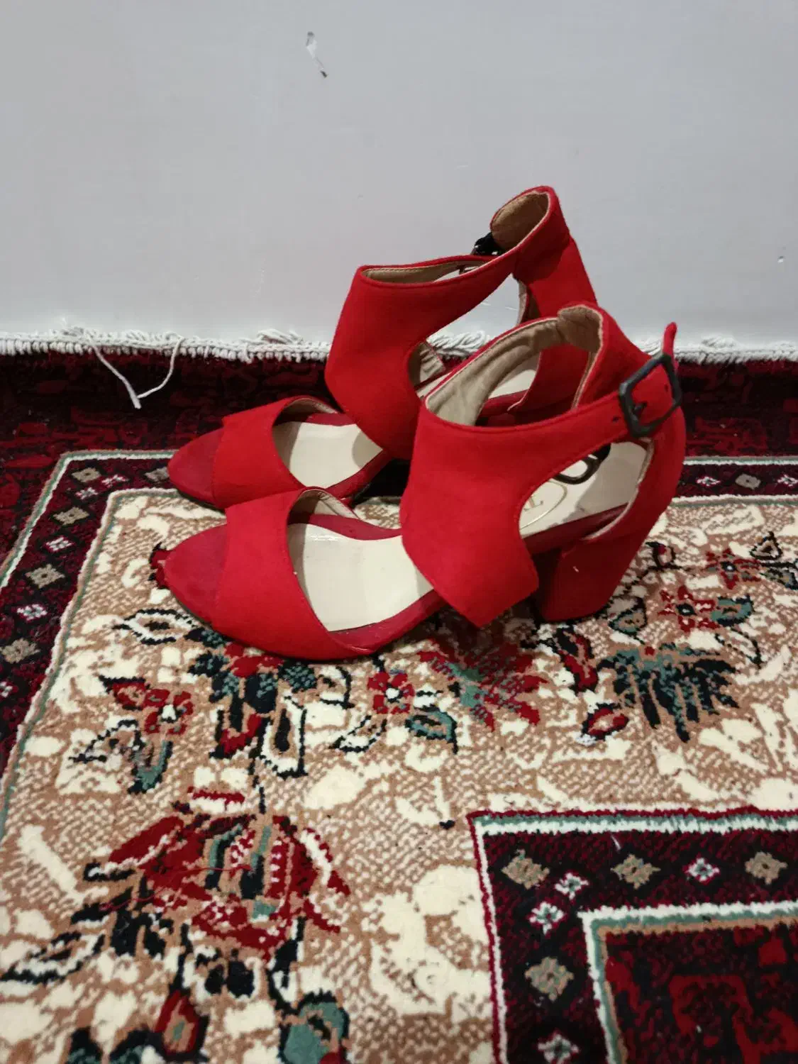 کفش مجلسی کفش قرمز|کیف، کفش، کمربند|مراغه, |دیوار