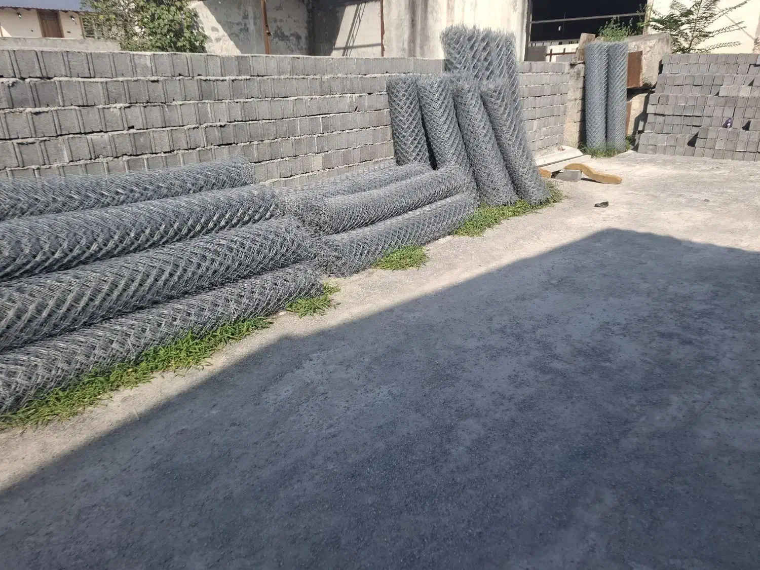 فنس توری حصاری گالوانیزه پایه بتنی و فلزی|عمدهفروشی|نوشهر, |دیوار