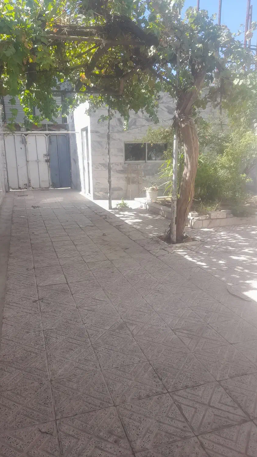 اجاره سوییت۲۰۰ متری ویلایی همکف مبله پارکینگ|اجارهٔ کوتاه‌مدت آپارتمان و سوئیت|مشهد, محمدآباد|دیوار