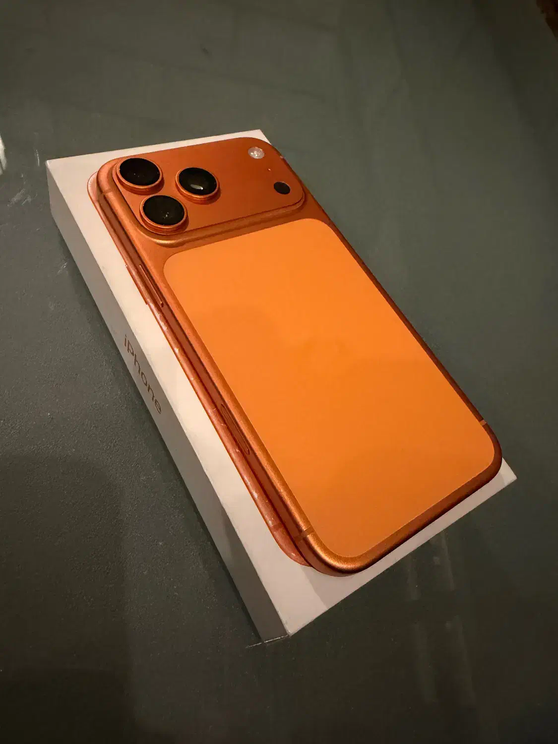 آیفون ۱۷ پرومکس نارنجی ۲۵۶ گیگ|موبایل|تهران, شهرک چیتگر|دیوار