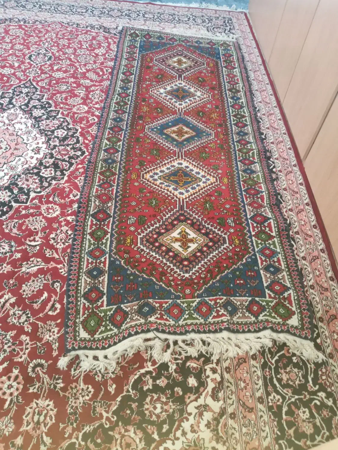 یک تخته فرش کناره|فرش|بروجن, |دیوار