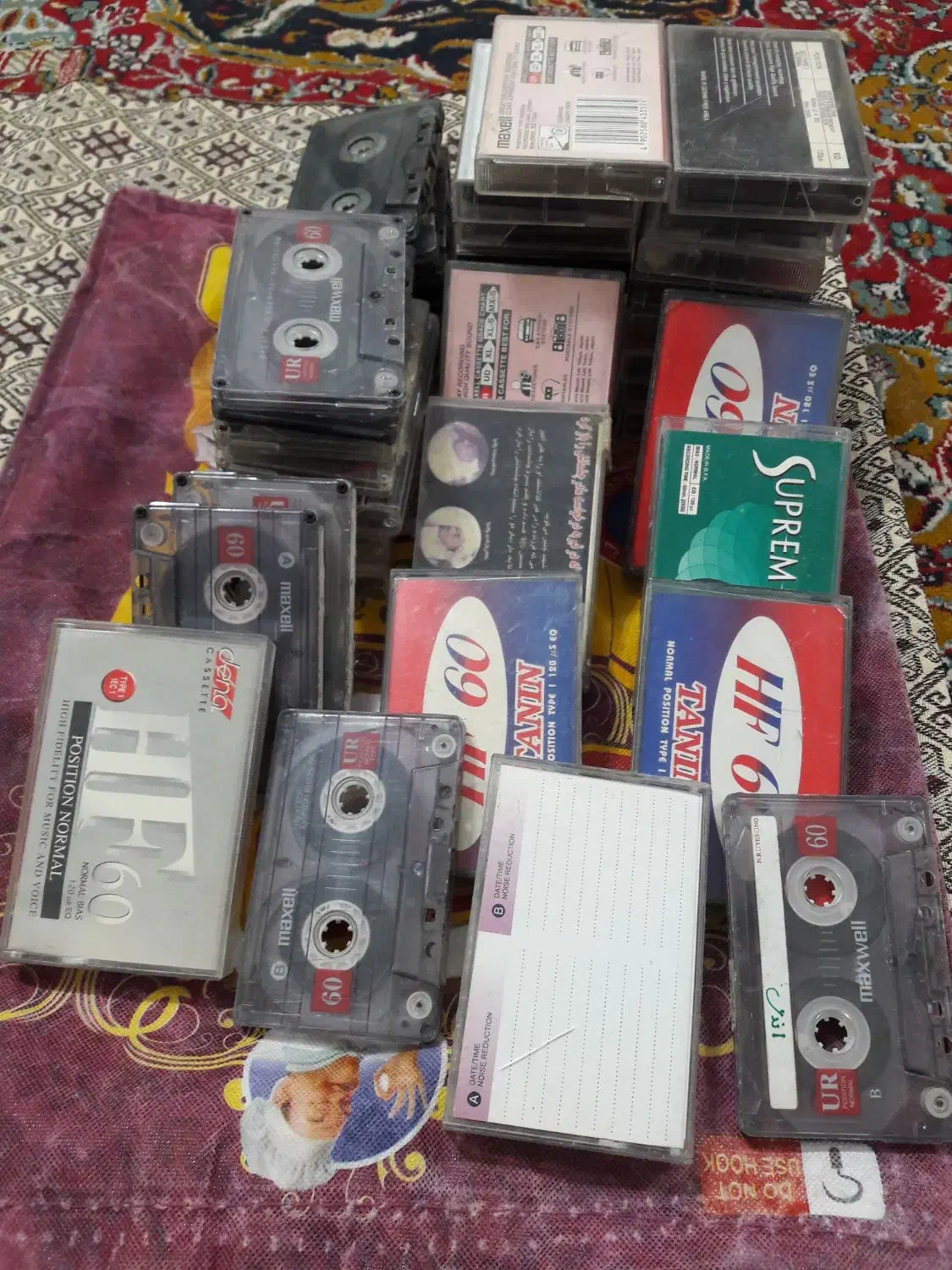 نوار کاست سالم در حد نو|فیلم و موسیقی|ماکلوان, |دیوار