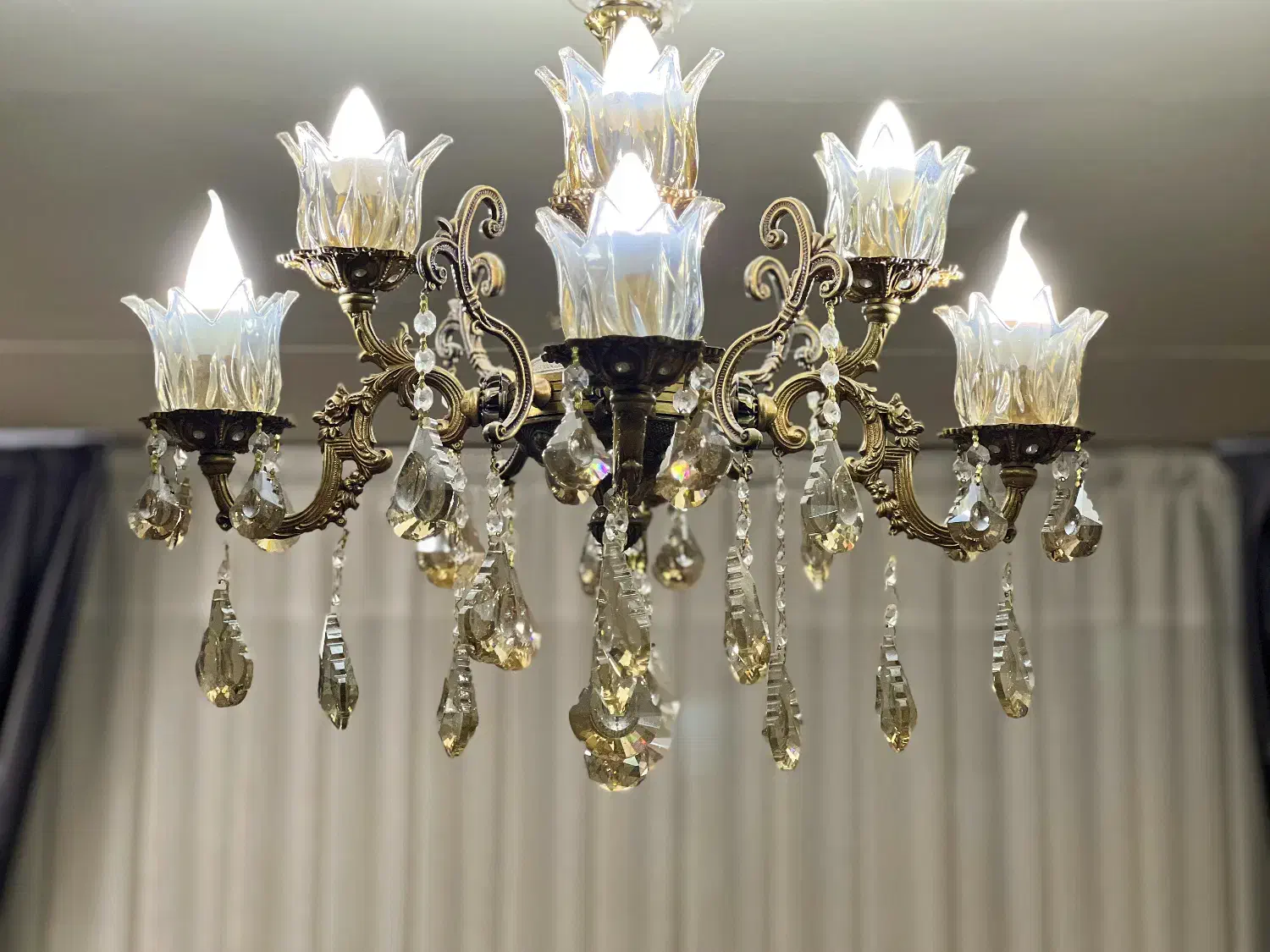 فروش فوری لوستر برنزی|لوستر و چراغ آویز|اصفهان, فرودگاه شهید بهشتی|دیوار