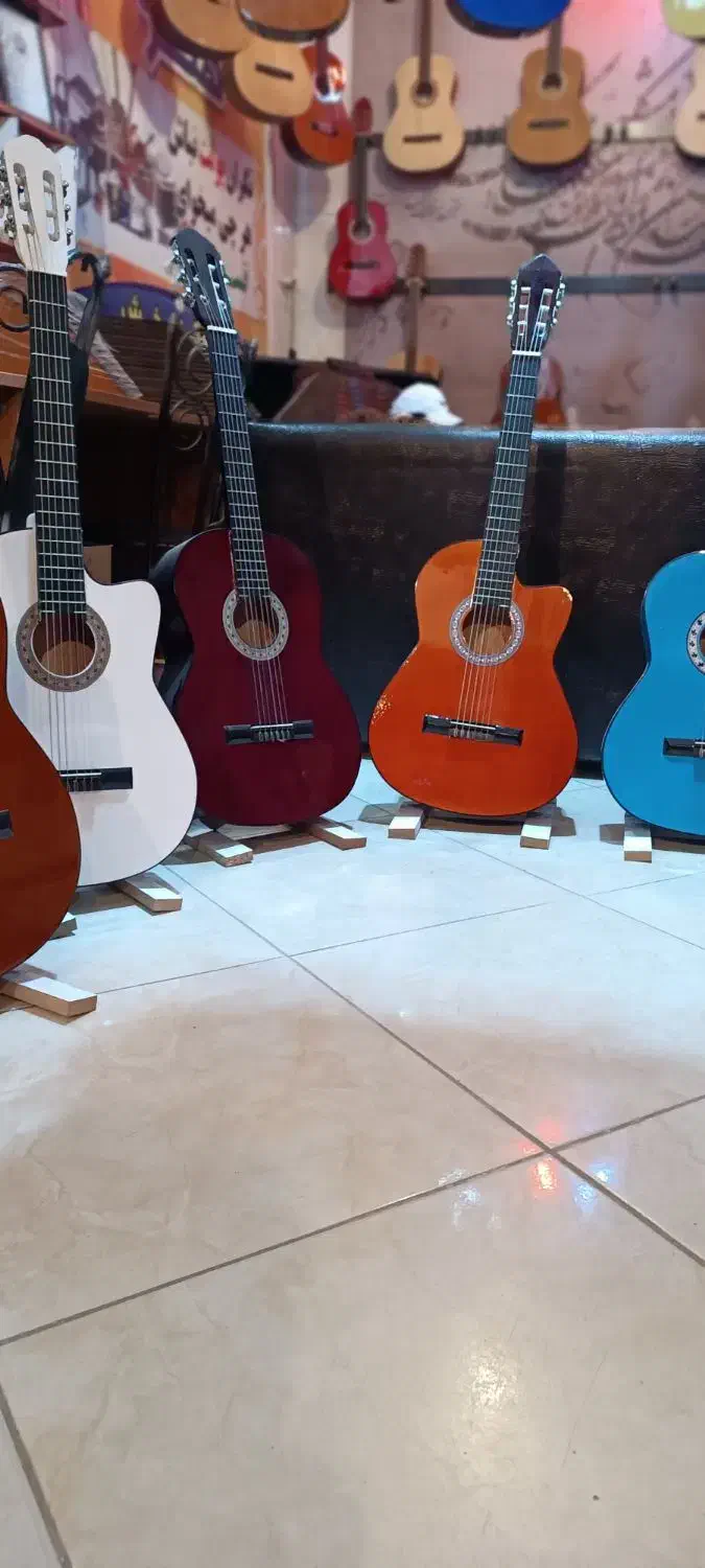 گیتار اقتصادی|گیتار، بیس، امپلیفایر|ورامین, ورامین|دیوار