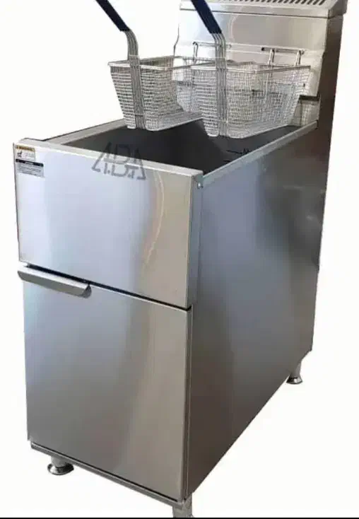 دستگاه سرخ کن.گریل . گرم کن و صندلی غذا خوری|کافیشاپ و رستوران|چابهار, |دیوار