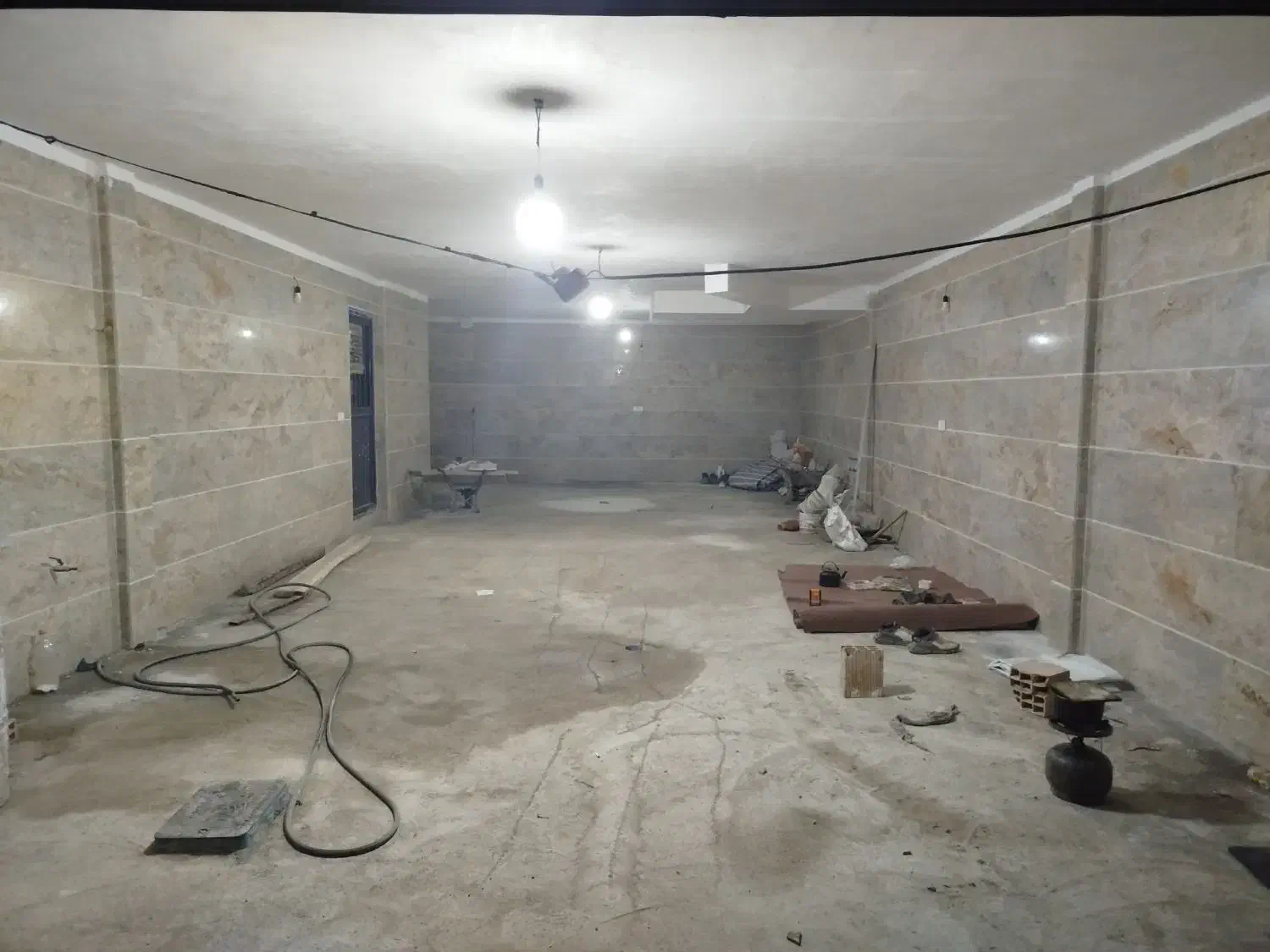 انبار و کارگاهی|اجارهٔ مغازه و غرفه|هشتگرد, هشتگرد قدیم|دیوار