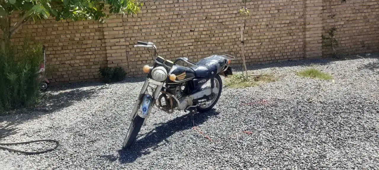 هندا ۱۲۵ سی جی|موتورسیکلت|اراک, |دیوار