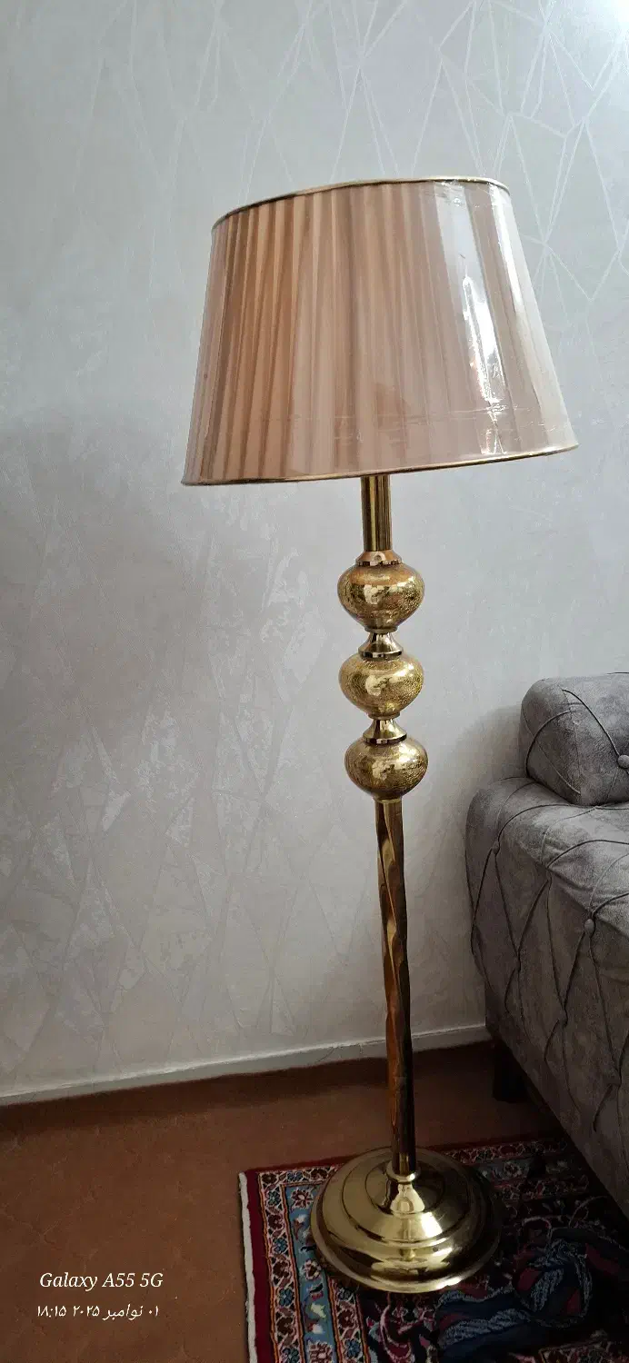 اباژور|چراغ خواب و آباژور|خسروشاه, |دیوار