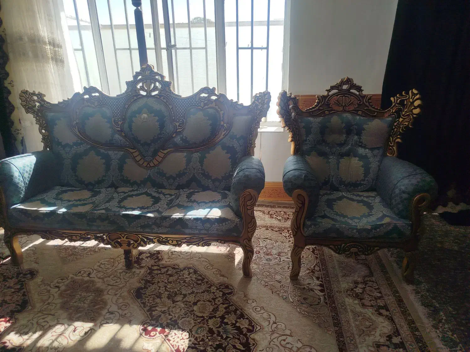 مبل سلطنتی و میز و گل میز|مبلمان خانگی و میز عسلی|اقلید, |دیوار