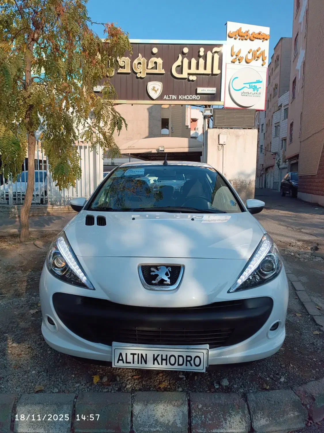 پژو 207 مدل 1402 سقف فلزی tu5 کارکرد ۹ هزار|خودرو سواری و وانت|تبریز, |دیوار