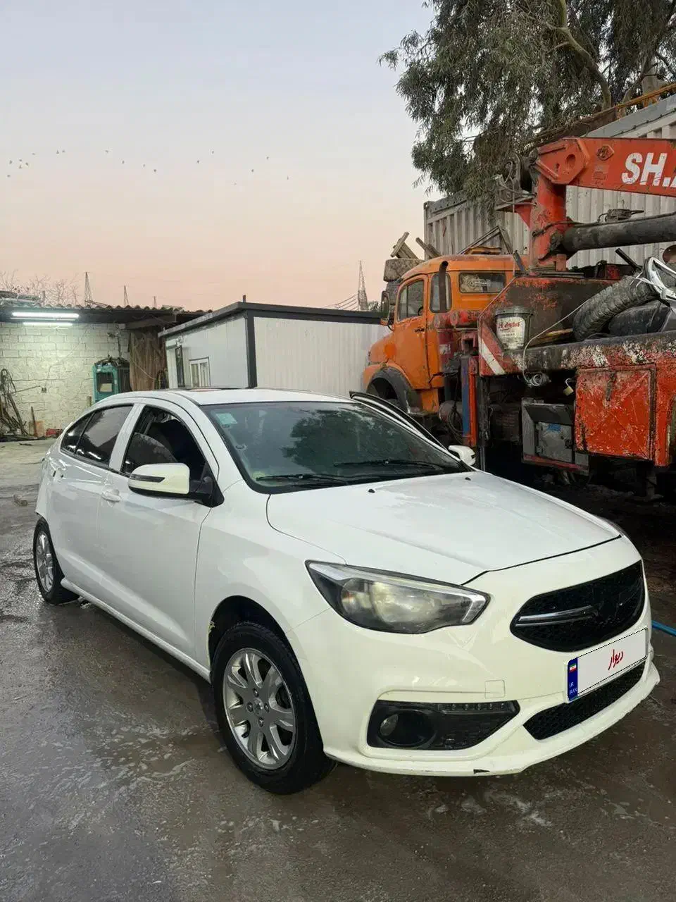 شاهین تصادفی|خودرو سواری و وانت|شیراز, محمدیه|دیوار