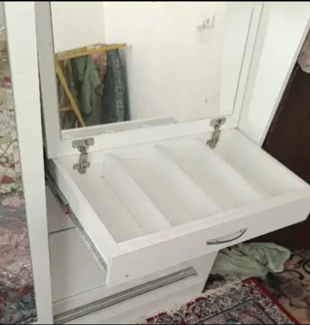 کمد لباسی و آرایشی سالم سالم|جاکفشی، کمد، دراور|میناب, |دیوار