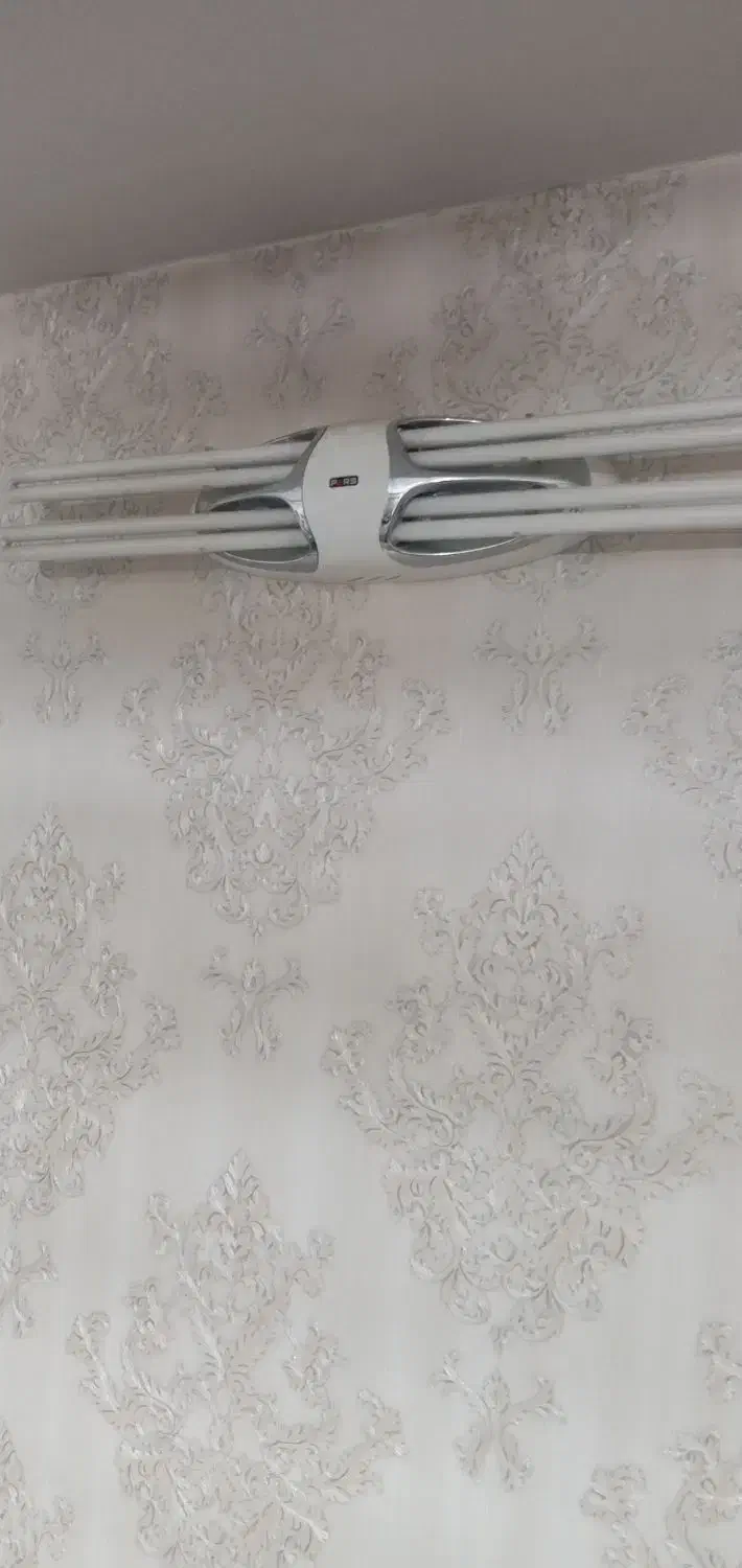 قاب مهتابی|لامپ و چراغ|تهران, تختی|دیوار