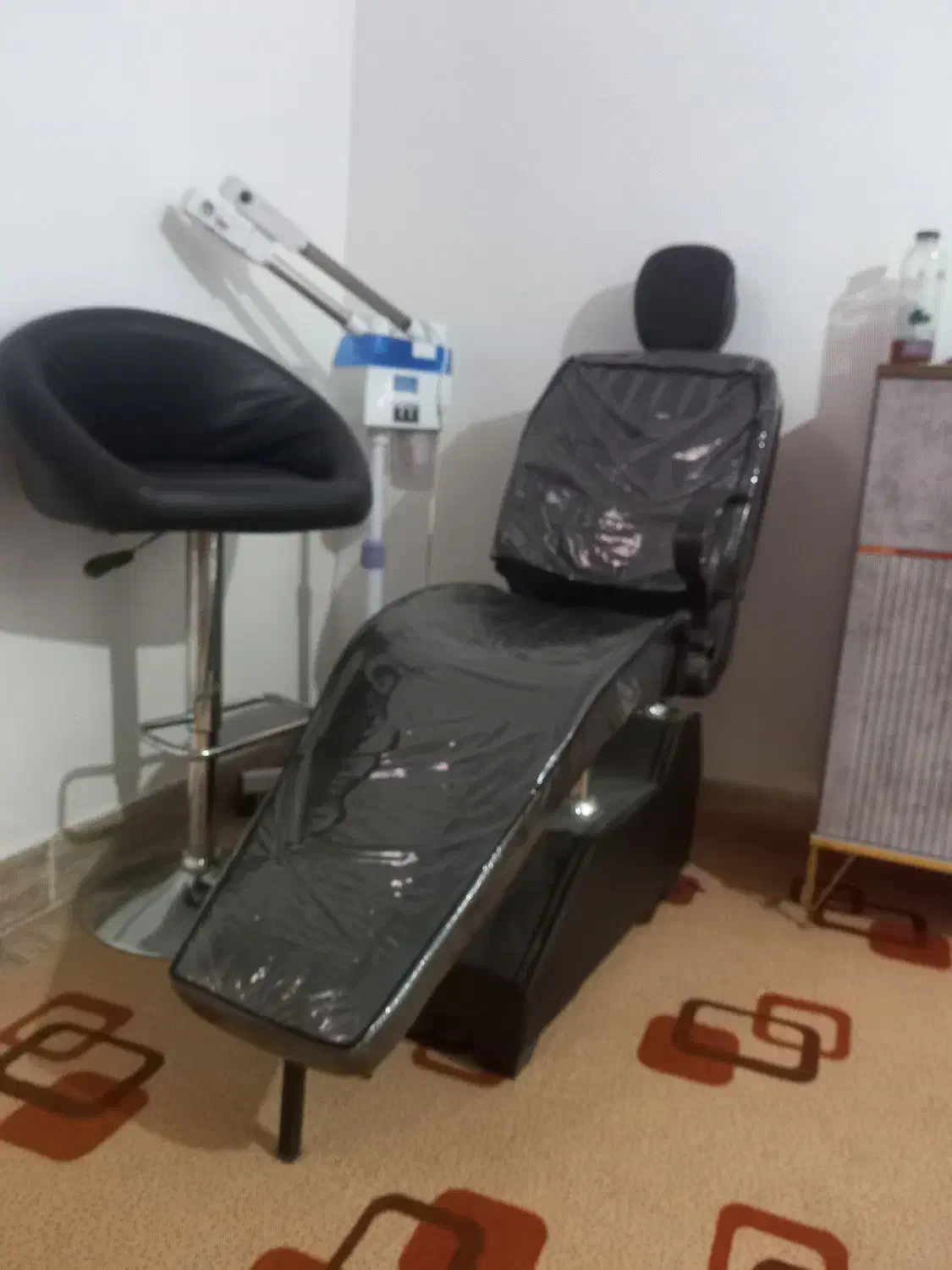 صندلی اریشگاه|آرایشگاه و سالنهای زیبایی|دهدشت, |دیوار