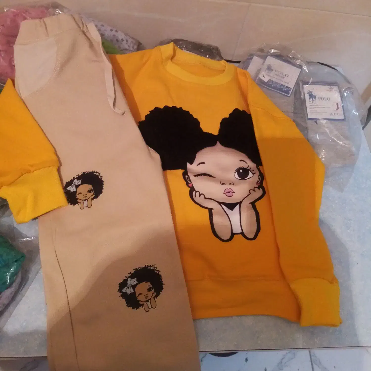 لباس نو|لباس|مرودشت, استادیوم|دیوار