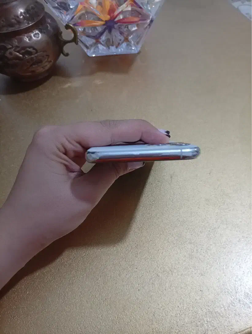 ایفون ۱۱ پرو ۲۵۶ سفید LLA|موبایل|میانه, |دیوار