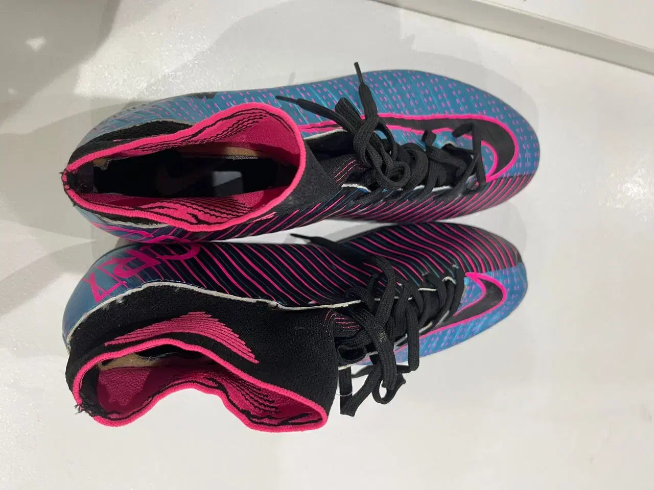 کفش چمنی نایک اصل ویتنام|کیف، کفش، کمربند|شیراز, آزادگان|دیوار