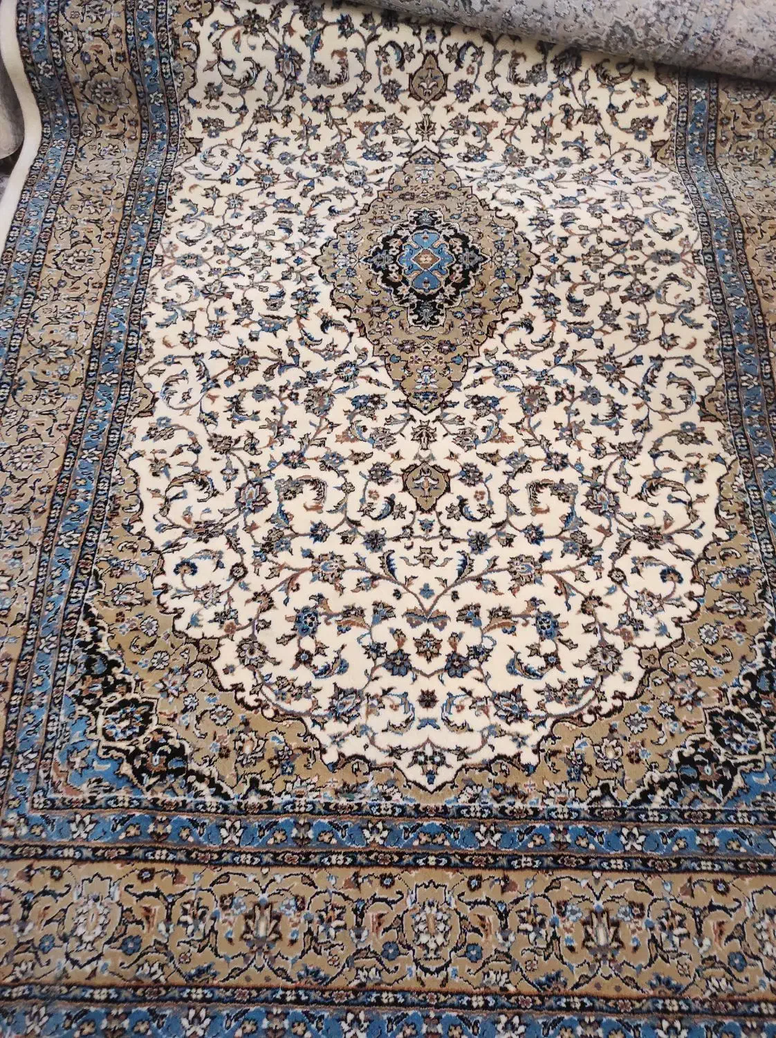 دو عدد فرش ماشینی ۶ متری عقیل کاشان و شبستان مشهد|فرش|تهران, شهرک فردوس (حسینی)|دیوار