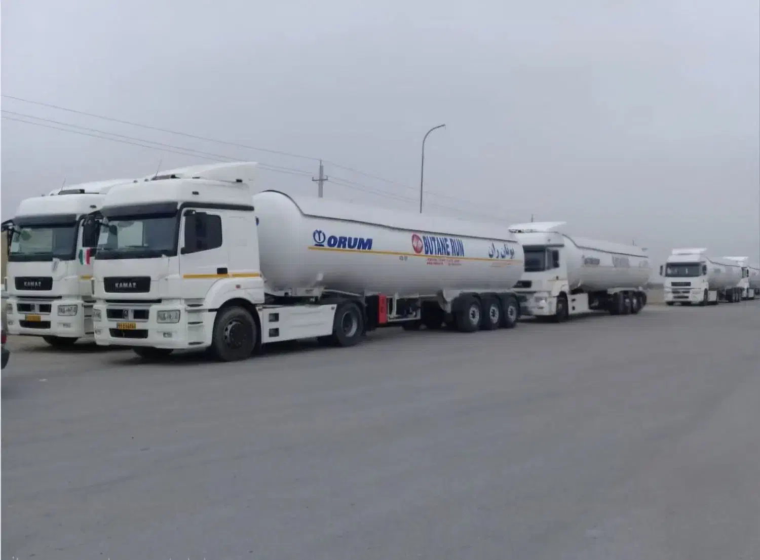 جذب کشنده تک محور جهت حمل گاز مایع داخلی و صادراتی|استخدام حمل و نقل|اصفهان, شهرک صنعتی امیرکبیر (شاپور جدید)|دیوار