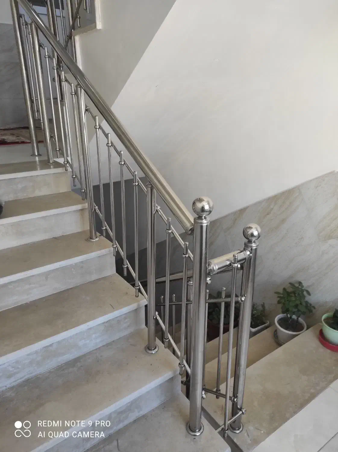 نرده استیل و حفاظ بالکن|خدمات پیشه و مهارت|نهاوند, |دیوار