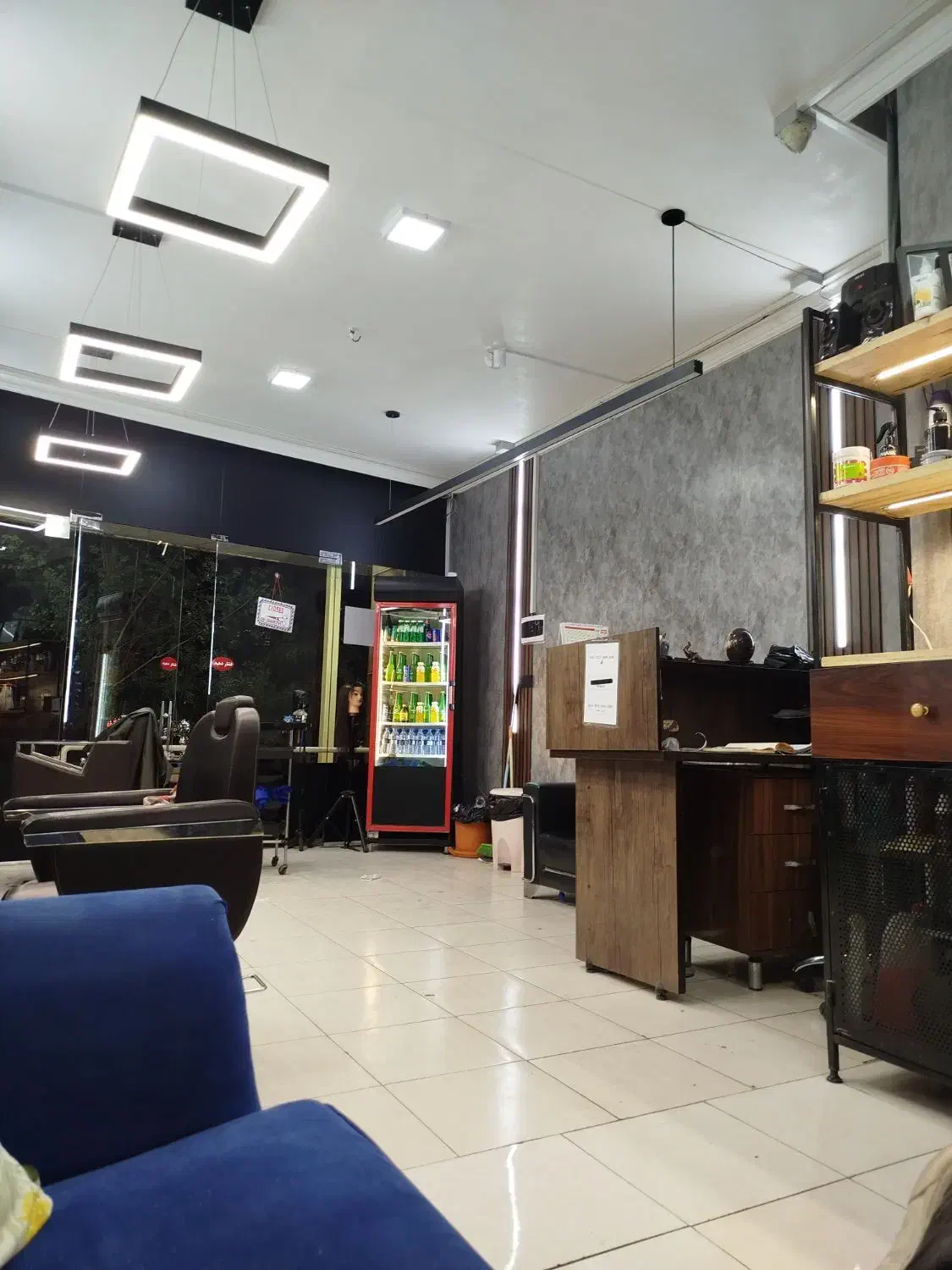 برقکار.نصب لاینر.ایفون.رفع اتصالی .دوربین مداربسته|خدمات پیشه و مهارت|اصفهان, باغ نگاره|دیوار