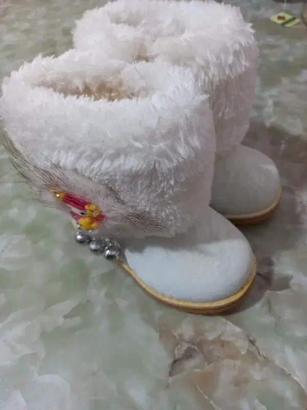 (پوتین کودک)کفش بچه|کفش و لباس بچه|مرند, |دیوار