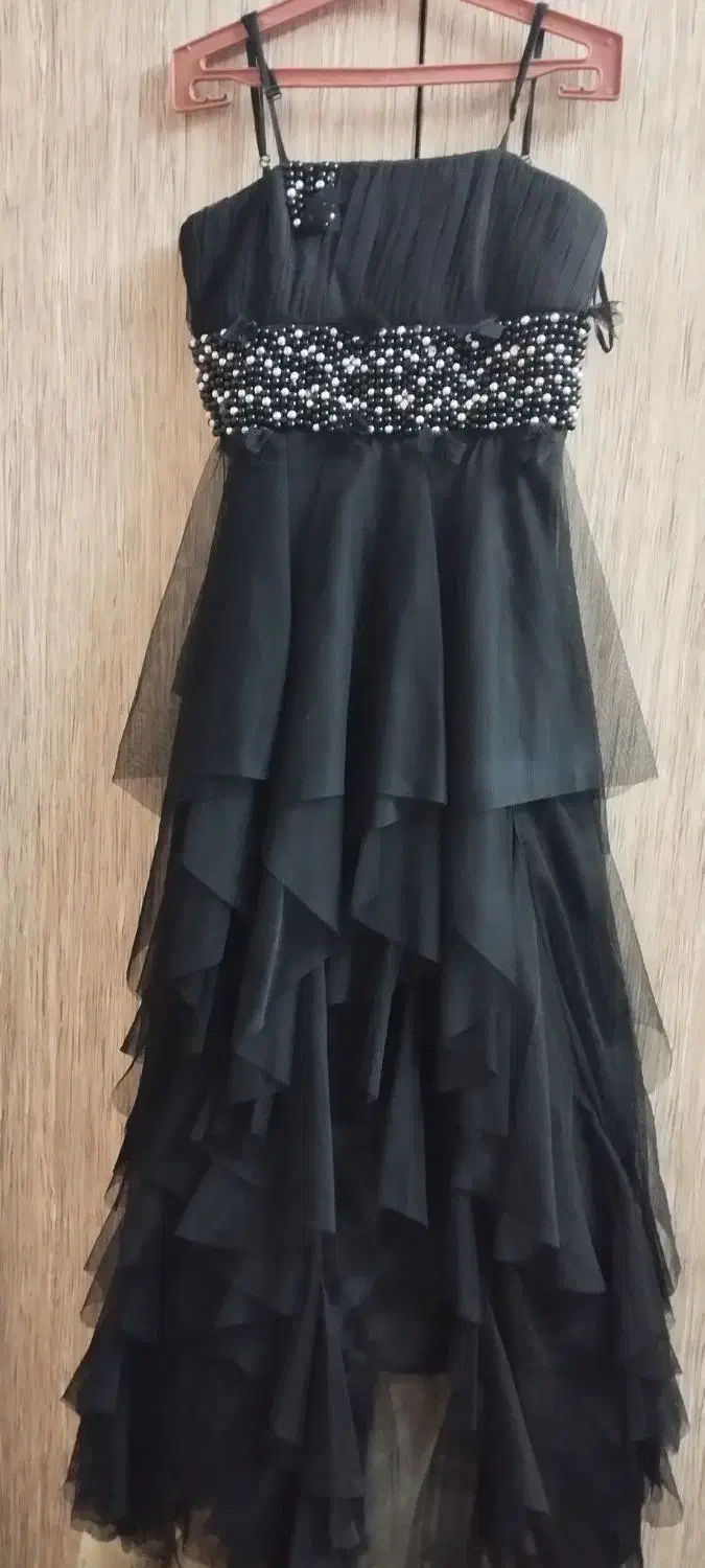 تعدادی لباس مجلسی ومانتو شلوار نو|لباس|جهرم, |دیوار