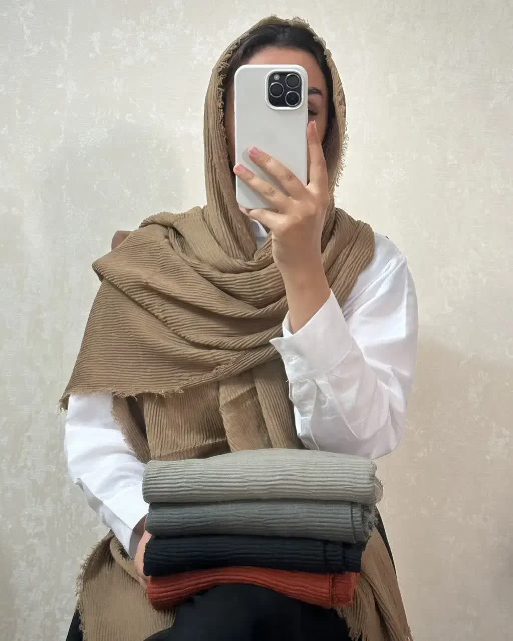 شال و روسری|لباس|کهک, |دیوار