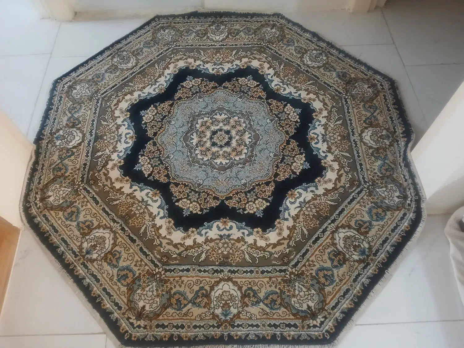 فرش هشت ضلعی|فرش|اصفهان, دنارت|دیوار