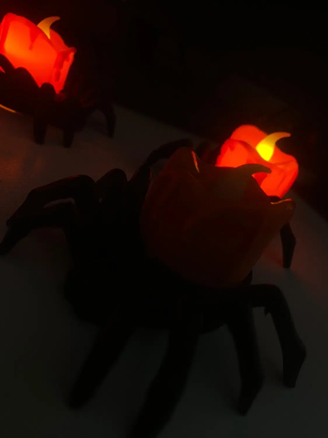 چراغ دکوراتیو|لامپ و چراغ|هشتگرد, هشتگرد قدیم|دیوار