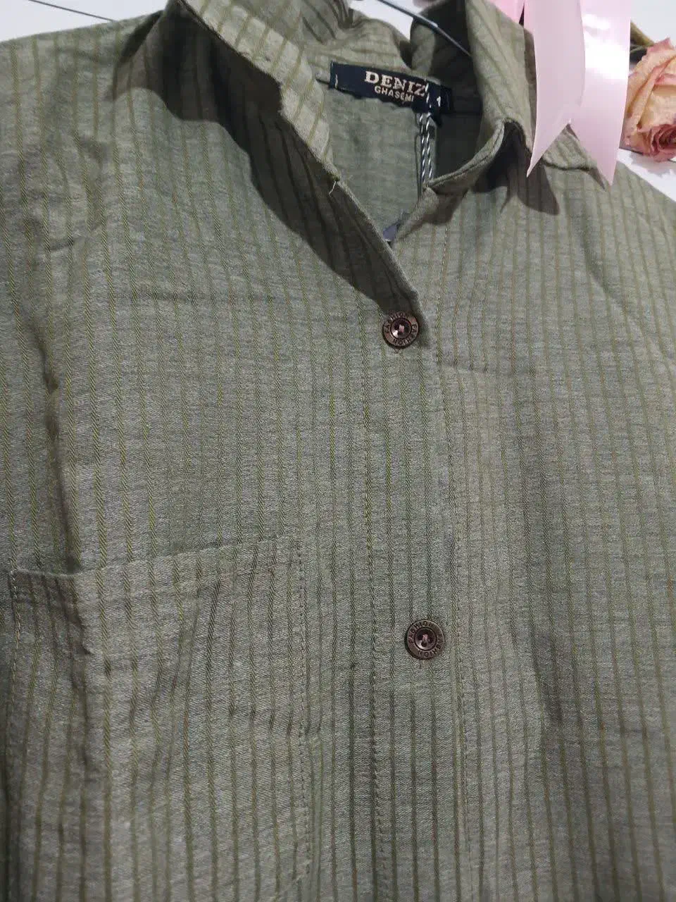 مانتو نخی|لباس|شاهین‌شهر, شهرک گلدیس|دیوار