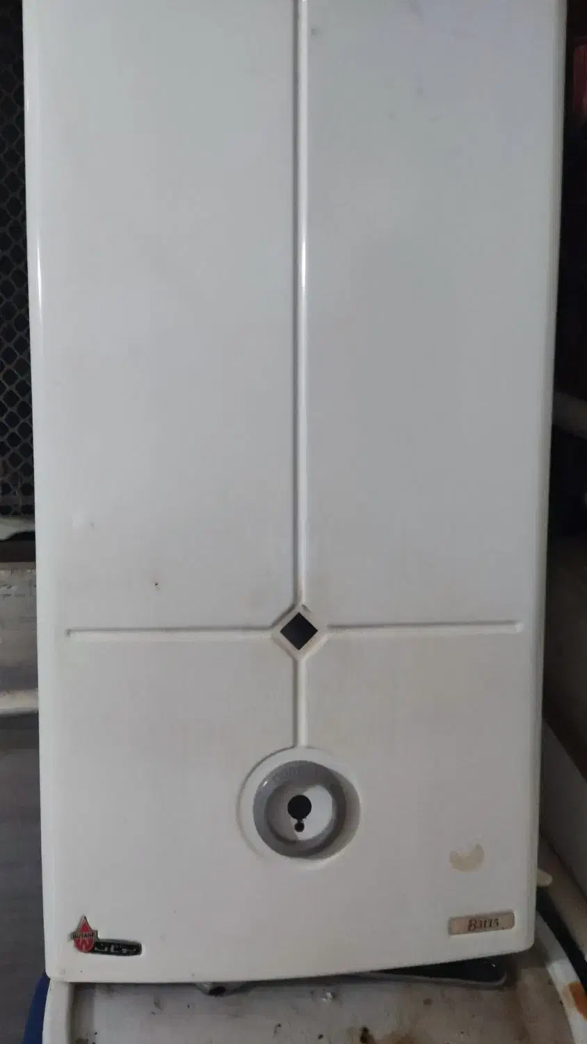 اب گرم کن دیواری سرویس شده اماده بوتان 3115|آبگرمکن، پکیج، شوفاژ|بندر ماهشهر, |دیوار