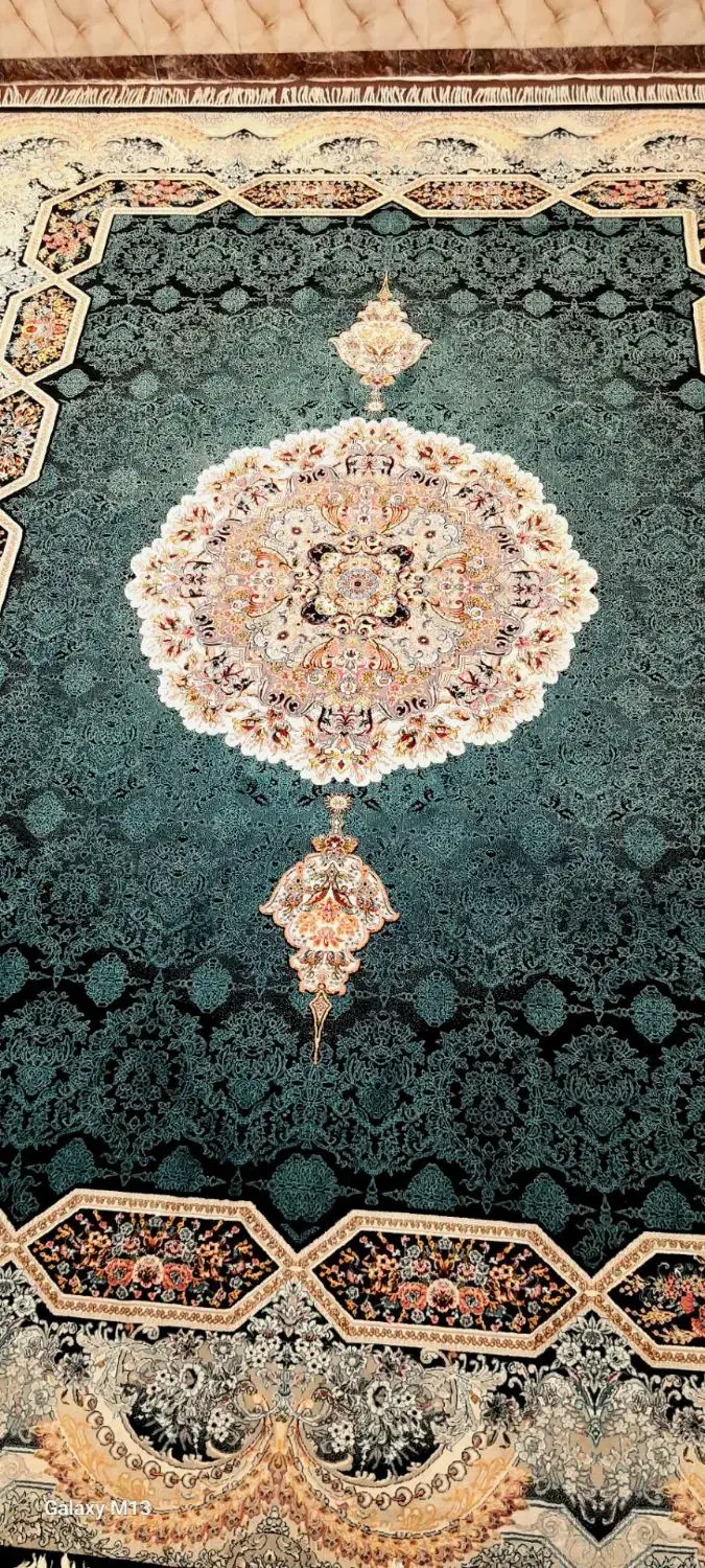 فروش 700شانه|فرش|باقرشهر, |دیوار