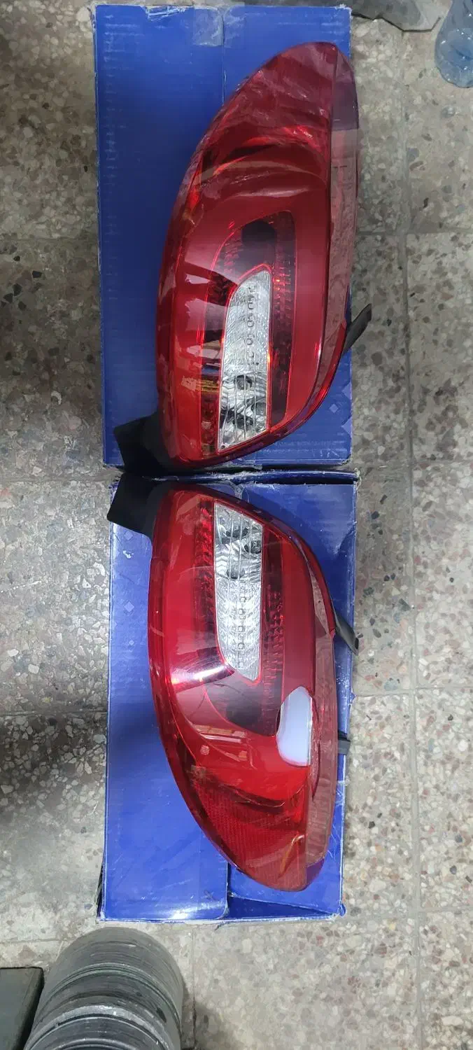 چراغ خطر عقب 207|قطعات یدکی و لوازم جانبی|مشهد, چهنو|دیوار