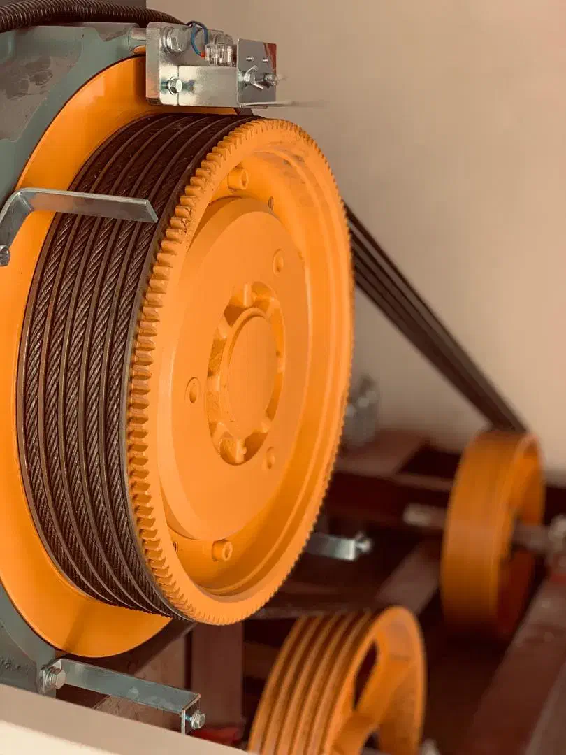 رفع خرابی و سرویس آسانسور اسانسور|خدمات پیشه و مهارت|یزد, |دیوار