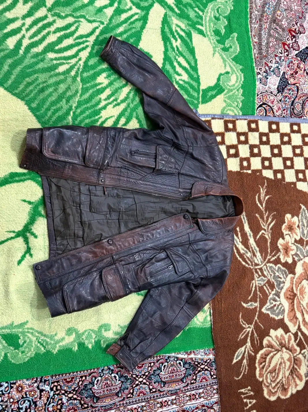 کاپشن چرم گرم و نرم|لباس|شاهینشهر, خانه کارگر|دیوار