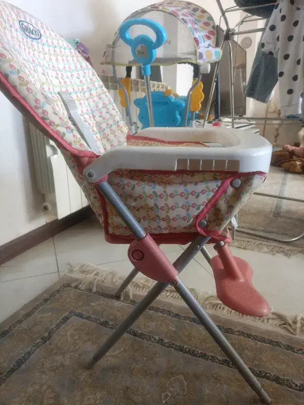 صندلی بچه|تخت و صندلی بچه|مشهد, هنرستان|دیوار