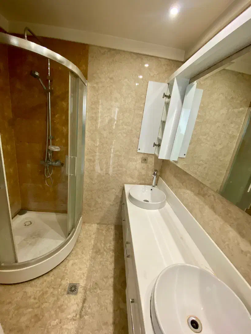 اجاره واحد ۲۲۰متر الهیه /3خواب/۲پارکینگ/فول مشاعات