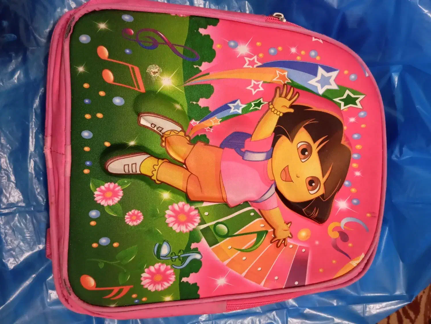 کیف مدرسه|کیف، کفش، کمربند|بروجرد, |دیوار