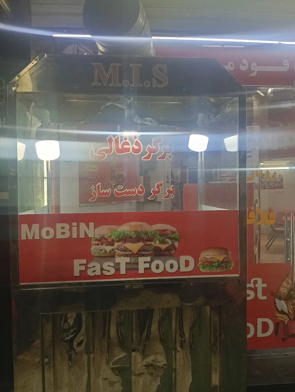 کارگر ساندویچی|استخدام خدمات فروشگاه و رستوران|اهواز, کوی نیرو|دیوار