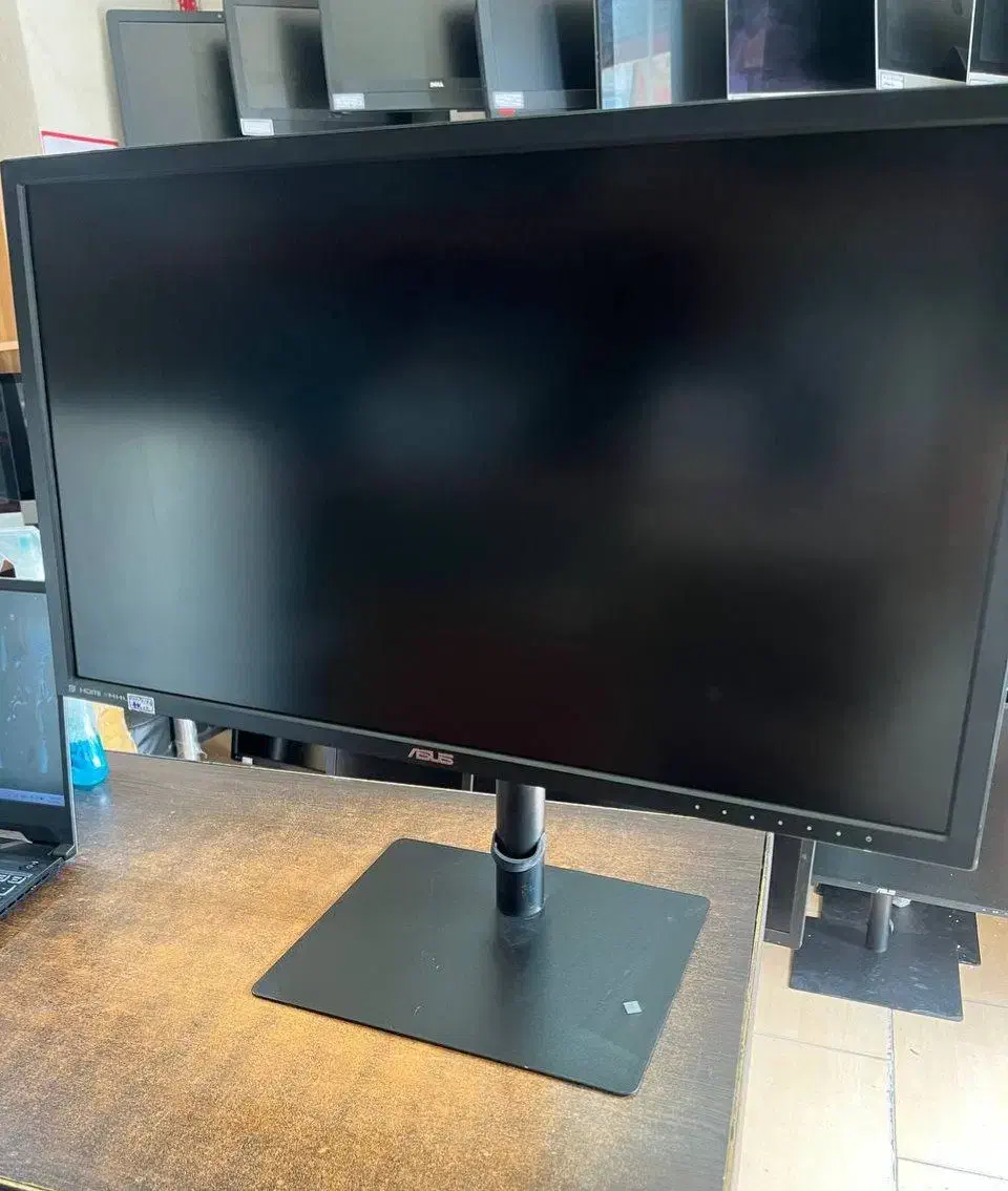 مانیتور ۲۸ اینچ 4k گیمینگ ایسوز|قطعات و لوازم جانبی رایانه|آمل, |دیوار