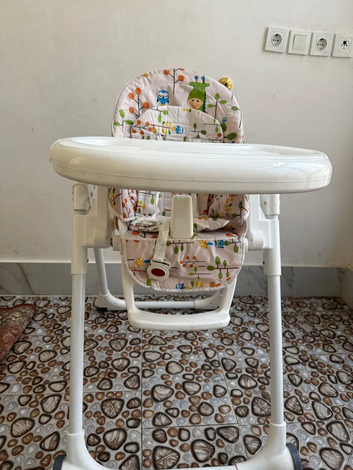 صندلی غذای کودک|تخت و صندلی بچه|ماکو, |دیوار