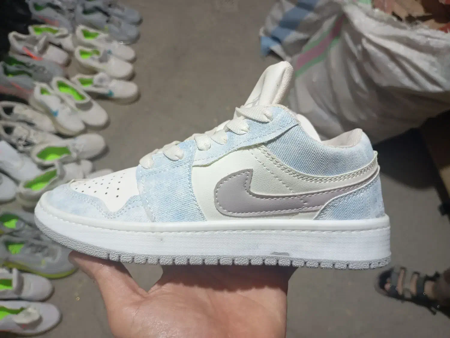 انواع اسپورت دخترانه سایز 37تا40 فقط350هزار|کیف، کفش، کمربند|جوانرود, |دیوار